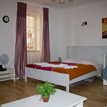 Charles Bridge Bed & Breakfast 3*