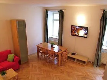 Bed & Breakfast Charles Bridge