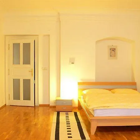 Bed & Breakfast Charles Bridge 3*