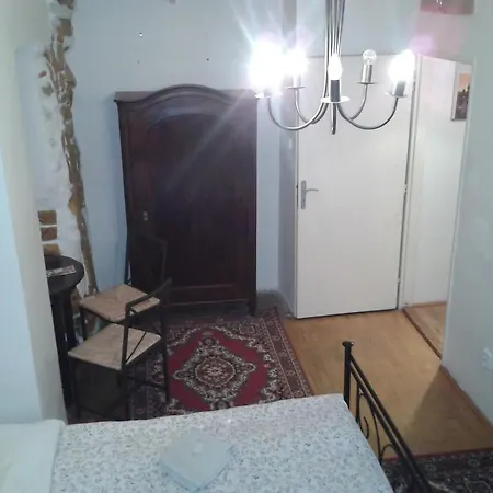 Charles Bridge Bed & Breakfast